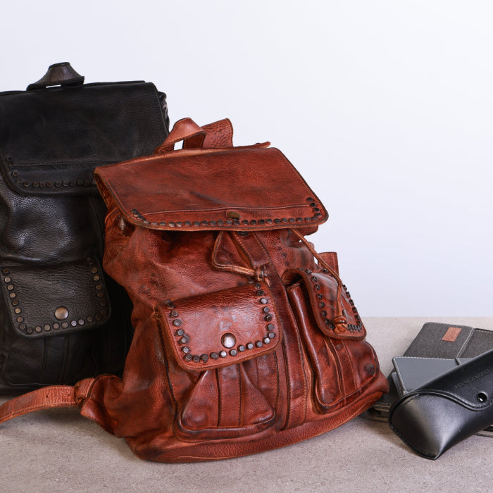 Classic Leather Backpack - Cognac